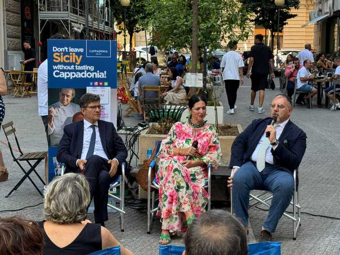 Piazzetta Bagnasco, salotto culturale all'aperto di Palermo