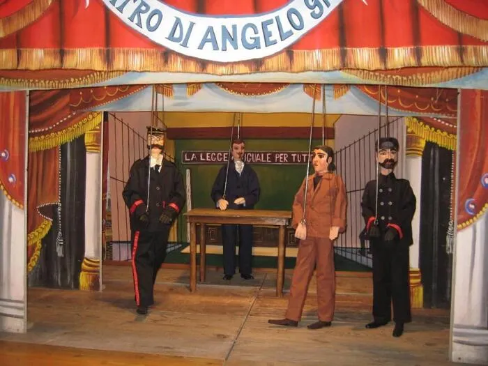 I pupi di Angelo Sicilia al Teatro dei Biscottari di Palermo