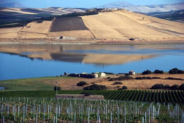 Siccità: tre sindaci chiedono interventi sul lago Arancio